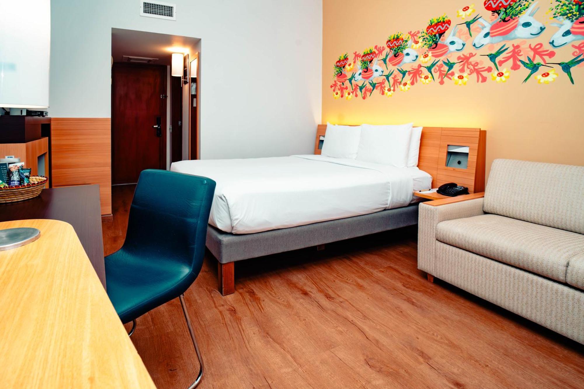 Novotel Hotel 4*